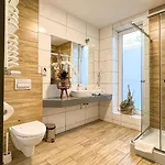 Seven - Katowice Hotel