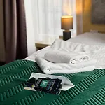 Hotell Seven - Katowice Bytom