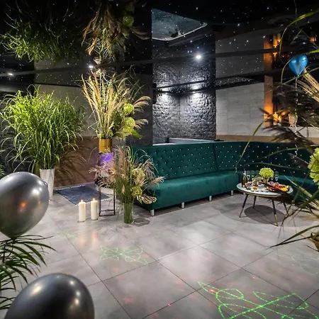 Seven - Katowice Hotel