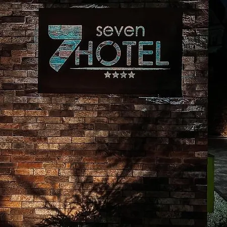 ホテル Seven - Katowice ビトム