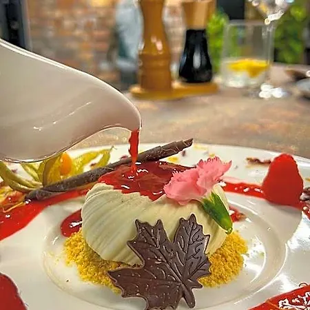 Seven - Katowice Hotel